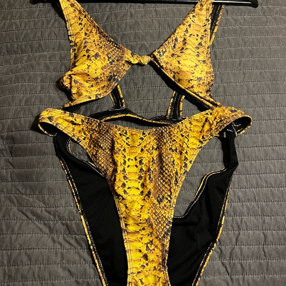 Yellow Snake Print Reptile Costume